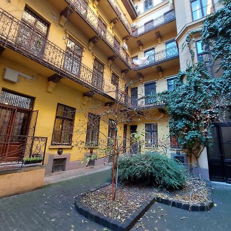 Appartement The Only Way Is Up! à Budapest Extérieur photo
